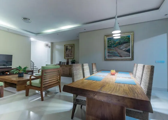 Mayasari 6 Bed Вилла *